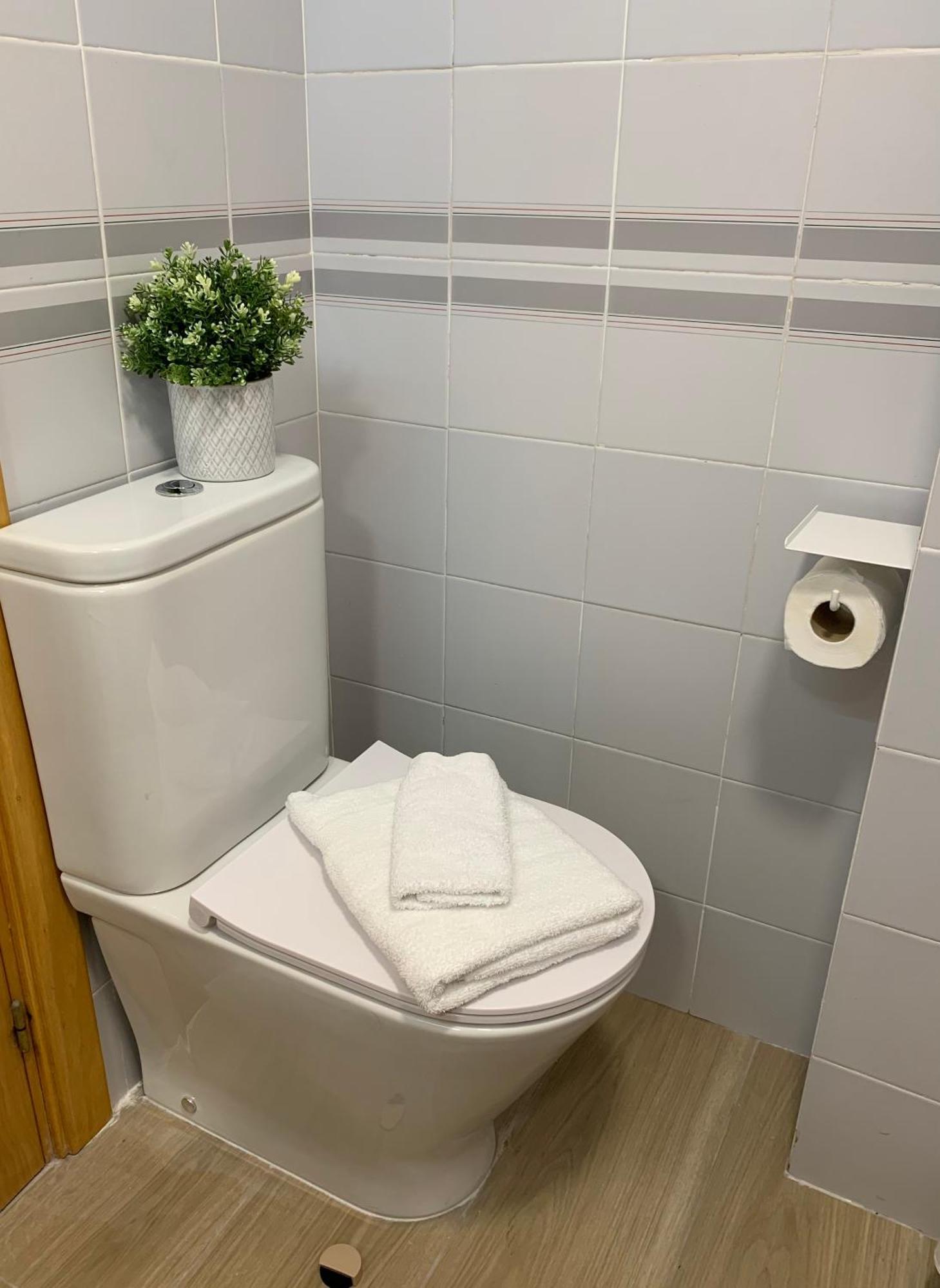 Apartamento Con Vistas Al Mar - Wifi - Aire Acondicionado 엠푸리아브라바 외부 사진